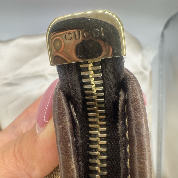 Gucci Vintage Crossbody - Picture 9 of 9